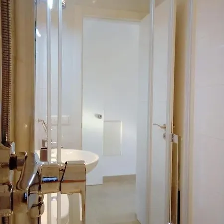 Oliver Atico Cano Apartment
